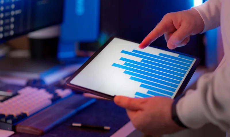 The Speed Trap: How Pressure to Close Faster Is Quietly Undermining Your Customer Portfolio